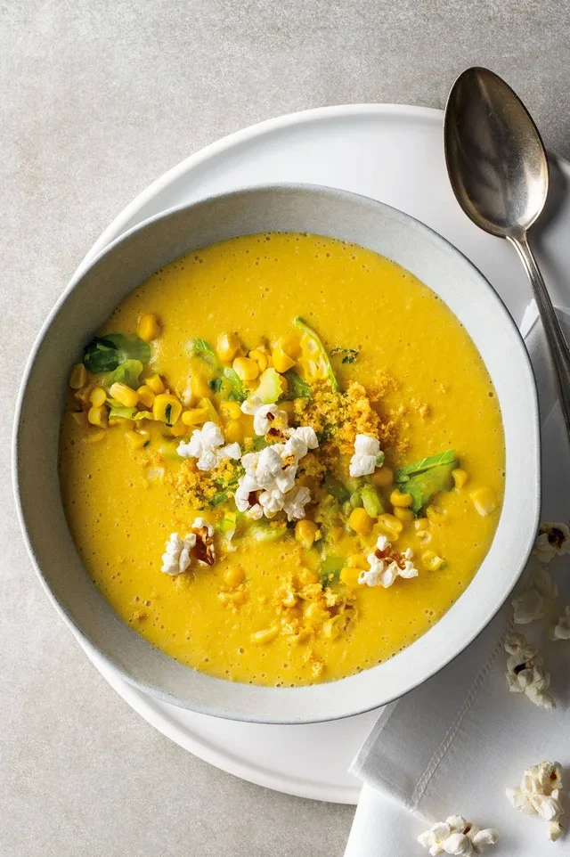 Supă cremoasă de porumb cu legume